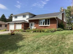 1049 Elgin Street Newmarket, ON L3Y 3C3