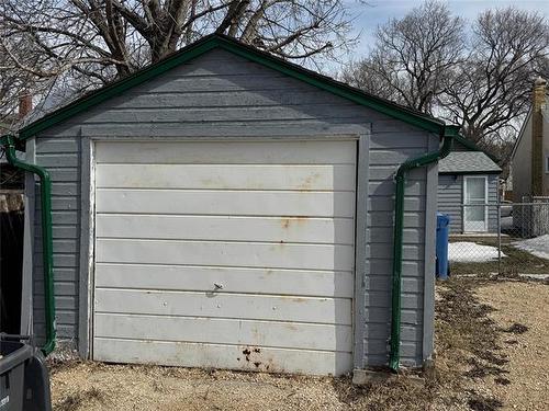 294 St Anthony Ave, Winnipeg, MB 