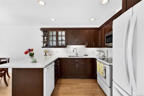 20-258 Lower Ganges Rd, Salt Spring, BC 