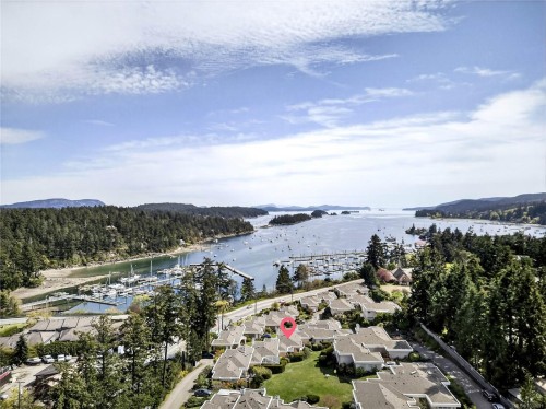 20-258 Lower Ganges Rd, Salt Spring, BC 