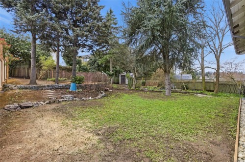721 Snowdrop Ave, Saanich, BC 