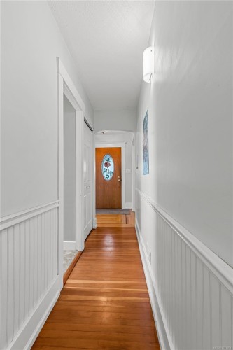 721 Snowdrop Ave, Saanich, BC 
