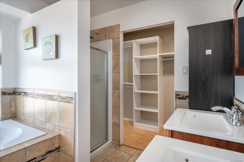 6160 Dover Rd, Nanaimo, BC 