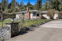 2161 McKean Rd Shawnigan Lake, BC V8H 2E8