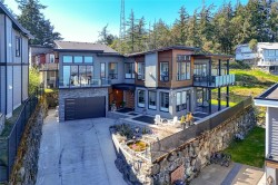 3408 Robson Pl Colwood, BC V9C 0J2