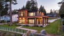 8213 Lochside Dr, Central Saanich, BC 
