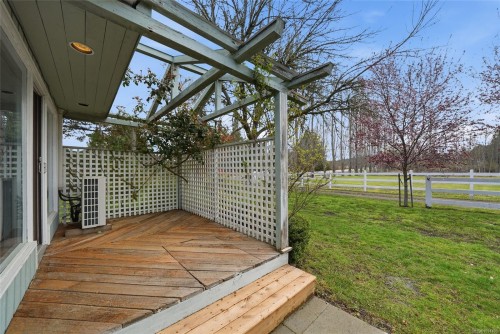 792 Bennett Rd, Qualicum Beach, BC 