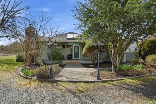 792 Bennett Rd, Qualicum Beach, BC 