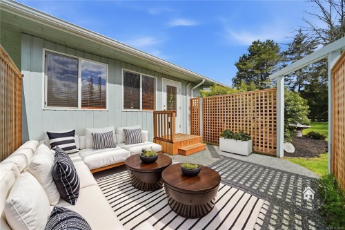 792 Bennett Rd, Qualicum Beach, BC 