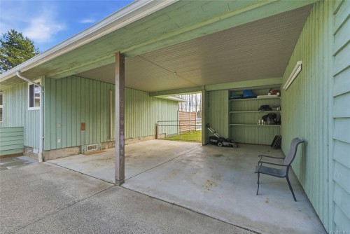 792 Bennett Rd, Qualicum Beach, BC 