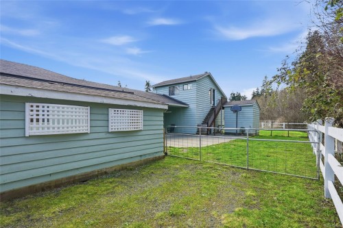 792 Bennett Rd, Qualicum Beach, BC 