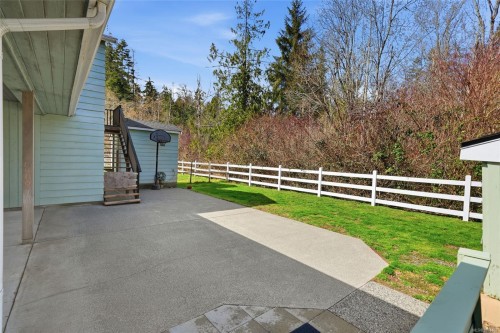 792 Bennett Rd, Qualicum Beach, BC 