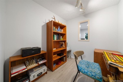 6092 Chippewa Rd, Duncan, BC 