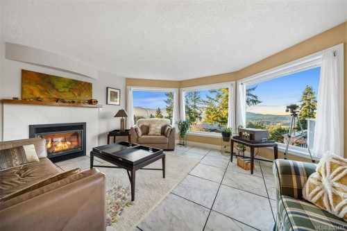 6092 Chippewa Rd, Duncan, BC 