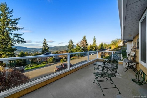 6092 Chippewa Rd, Duncan, BC 