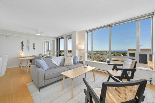 1903-751 Fairfield Rd  Victoria, BC V8W 4A4