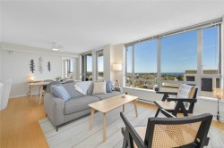 1903-751 Fairfield Rd Victoria, BC V8W 4A4