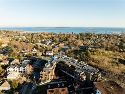 PH5-2285 Bowker Ave Oak Bay, BC V8R 2E2