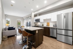 404-767 Tyee Rd Victoria, BC V9A 0G5