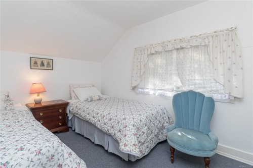 3777 Craigmillar Ave, Saanich, BC 