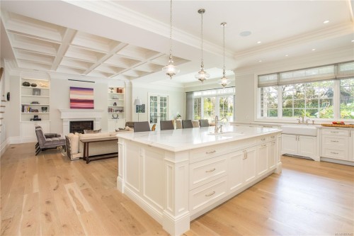 3085 Southdowne Rd, Oak Bay, BC 