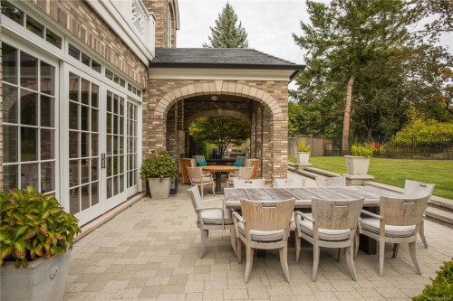 3085 Southdowne Rd, Oak Bay, BC 
