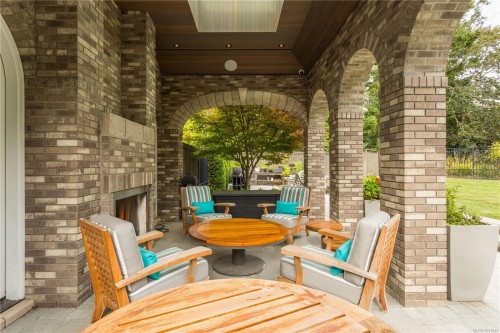 3085 Southdowne Rd, Oak Bay, BC 