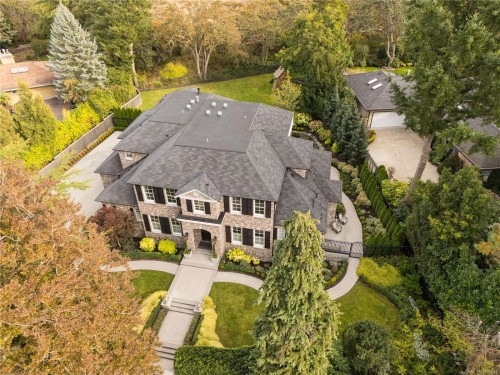 3085 Southdowne Rd, Oak Bay, BC 