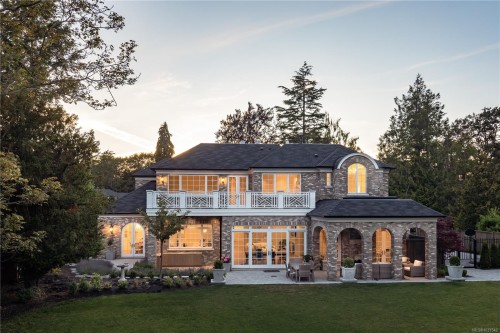 3085 Southdowne Rd, Oak Bay, BC 