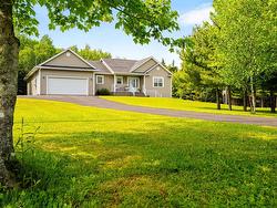 1229 Westwood Boulevard Upper Tantallon, NS B3Z 0M2