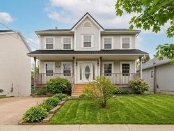 90 Fieldstone Street  Halifax, NS B3R 2N6