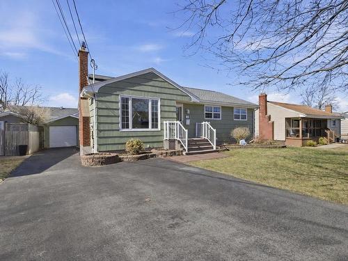 145 Rosedale Avenue  Halifax, NS B3N 2J9