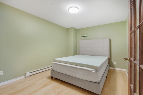 Chambre à coucher - 19 Rue Roméo-Pilon, Blainville, QC - Indoor Photo Showing Bedroom