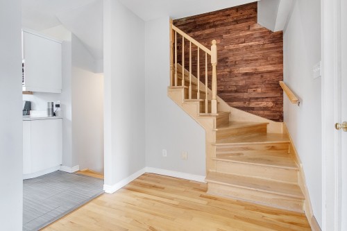 Hall d'entrée/Vestibule - 19 Rue Roméo-Pilon, Blainville, QC - Indoor Photo Showing Other Room