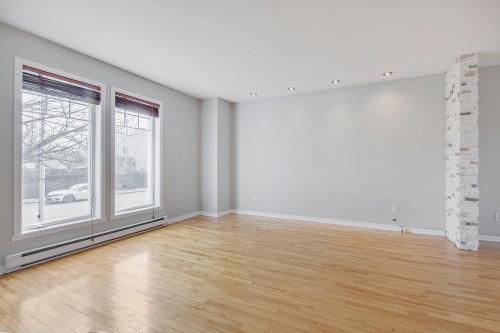 Salon - 19 Rue Roméo-Pilon, Blainville, QC - Indoor Photo Showing Other Room