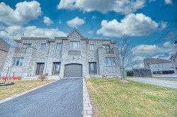 4245 Rue de Lombardie  Brossard, QC J4Y 0H9