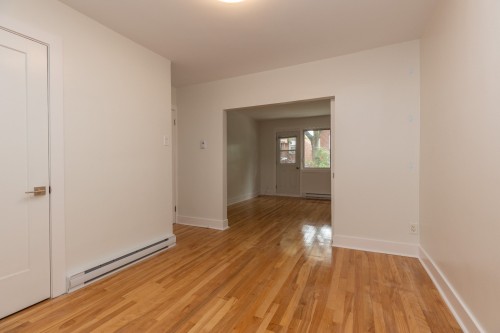 Chambre à coucher - 2-10270 Av. Du Sacré-Coeur, Montréal (Ahuntsic-Cartierville), QC - Indoor Photo Showing Other Room