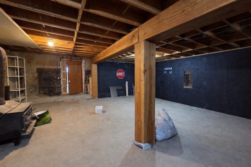 Rangement - 669 Route Du Nord, Brownsburg-Chatham, QC - Indoor Photo Showing Basement
