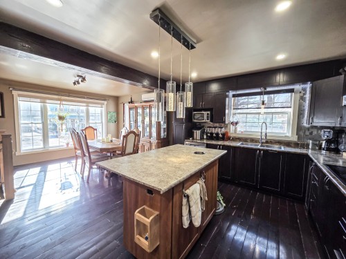 Cuisine - 669 Route Du Nord, Brownsburg-Chatham, QC - Indoor Photo Showing Kitchen With Double Sink