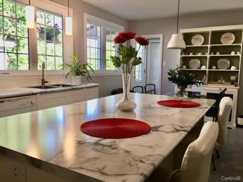 Cuisine - 188 Av. Rowan, Beaconsfield, QC - Indoor Photo Showing Dining Room