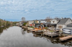 Bord de l'eau - 
