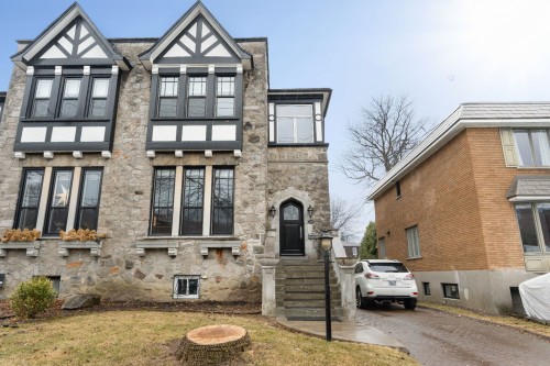 4598 Av. Montclair  Montréal (Côte-Des-Neiges/Notre-Dame-De-Grâce), QC H4B 2J7