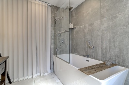 Salle de bains - 51 Rue De Beaune, Laval (Pont-Viau), QC - Indoor Photo Showing Bathroom