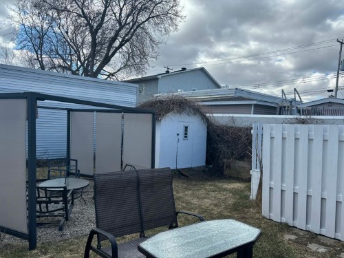Cour - 51 Rue De Beaune, Laval (Pont-Viau), QC - Outdoor