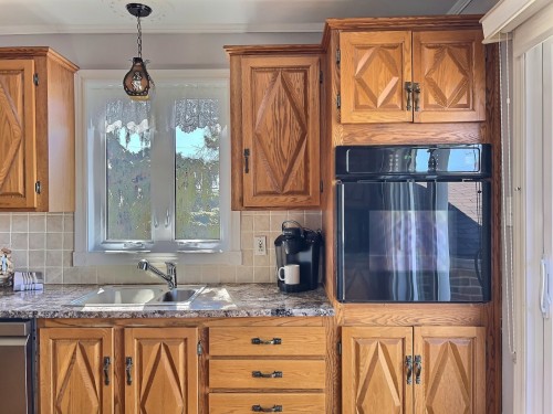 Kitchen - 126 62E Avenue, Saint-Eustache, QC - Indoor Photo Showing Kitchen With Double Sink