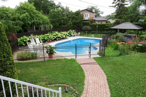 Courtyard - 126 62E Avenue, Saint-Eustache, QC - Outdoor With In Ground Pool With Backyard