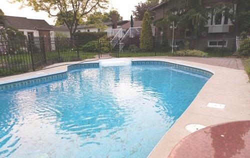 Courtyard - 126 62E Avenue, Saint-Eustache, QC - Outdoor With In Ground Pool