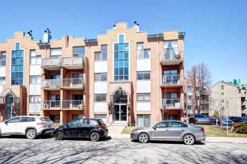 726 Av. Ampère  Laval (Laval-Des-Rapides), QC H7N 6E6