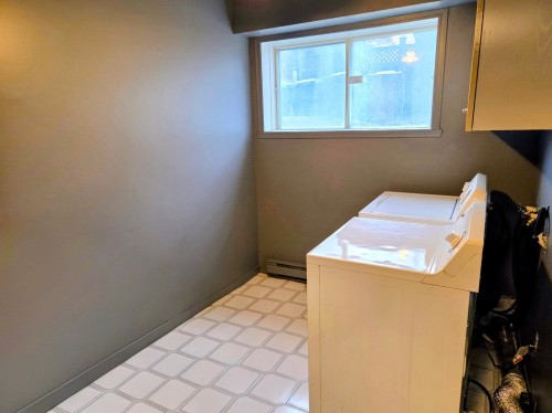 Salle de lavage - 634 Rue Du Béarn, Saint-Jean-Sur-Richelieu, QC - Indoor Photo Showing Laundry Room