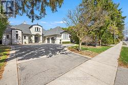 4507 LAKESHORE ROAD  Burlington (Shoreacres), ON L7L 1B3